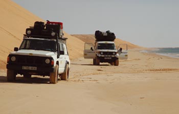 GEO-TOURS-Expeditionslogistik: Mauretanien - dieser Teil der Atlantikkste kann nur bei Ebbe passiert werden