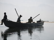 Südostasien, Birma, Myanmar: Blicke hinter den Bambusvorhang - Auf dem See