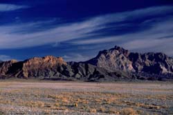 Vorderasien, Iran: Salzwsten-Expedition - Inmitten eines Wstengebirges