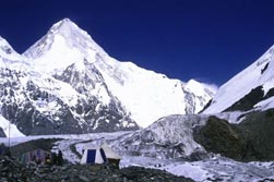Kirgistan: Auf Merzbachers Spuren im Himmelsgebirge - Trekking - Tienschan Gebirgslandschaft Gletscher