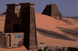 Sahara, Sudan: Bayuda- und Nubien-Expeditionen - Pyramiden Musawwarat
